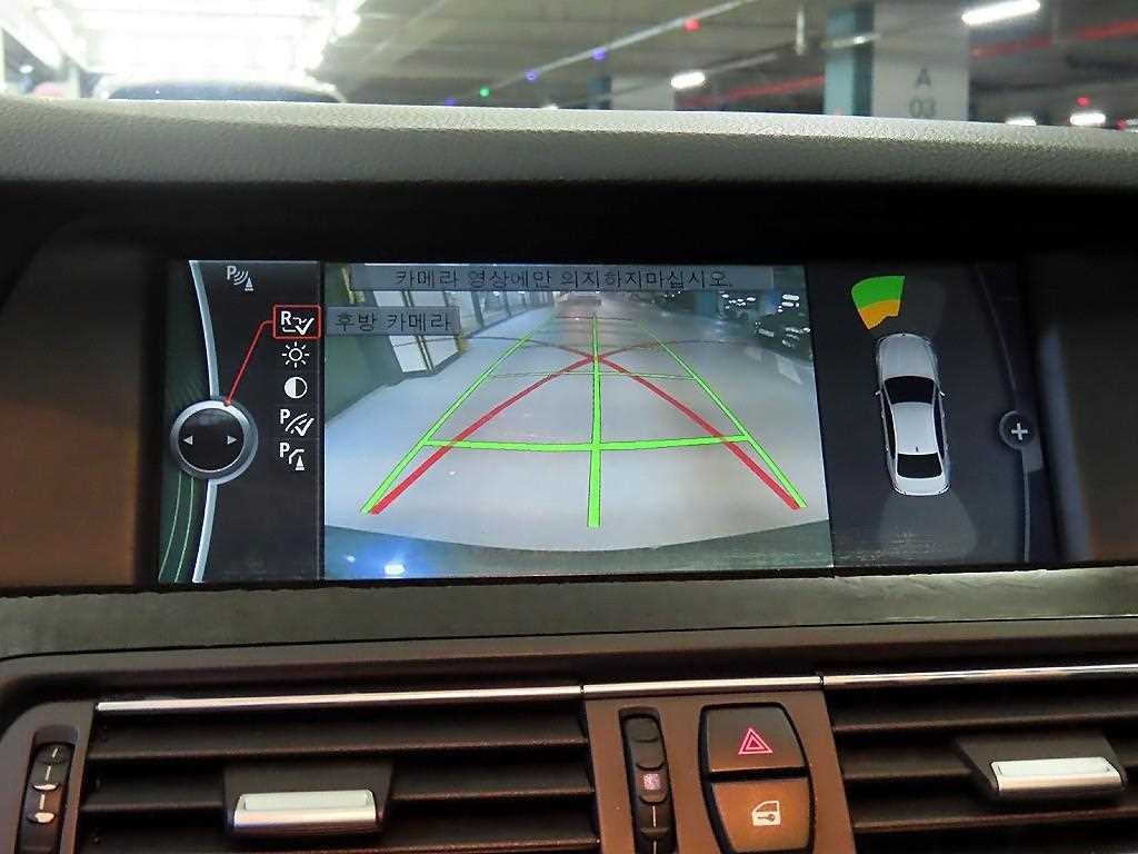 BMW 5시리즈 5시리즈 (F10) 525d xDrive 이미지 14