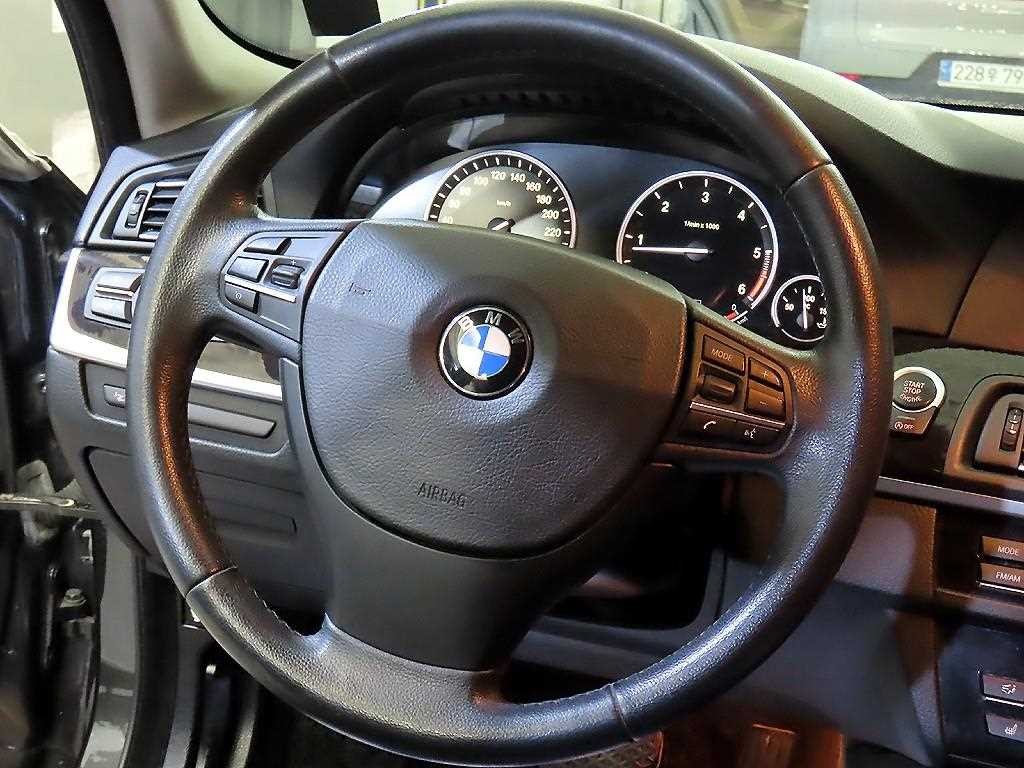 BMW 5시리즈 5시리즈 (F10) 525d xDrive 이미지 8