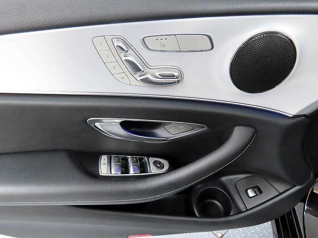 벤츠 E 클래스 E-클래스 W213 E250 아방가르드 이미지 11