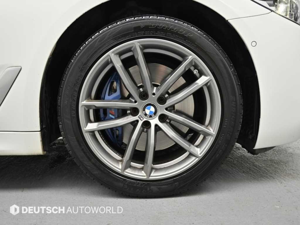 BMW 5시리즈 5시리즈 (G30) 530i xDrive M 스포츠 플러스 이미지 5