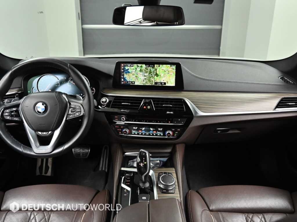 BMW 5시리즈 5시리즈 (G30) 530i xDrive M 스포츠 플러스 이미지 7