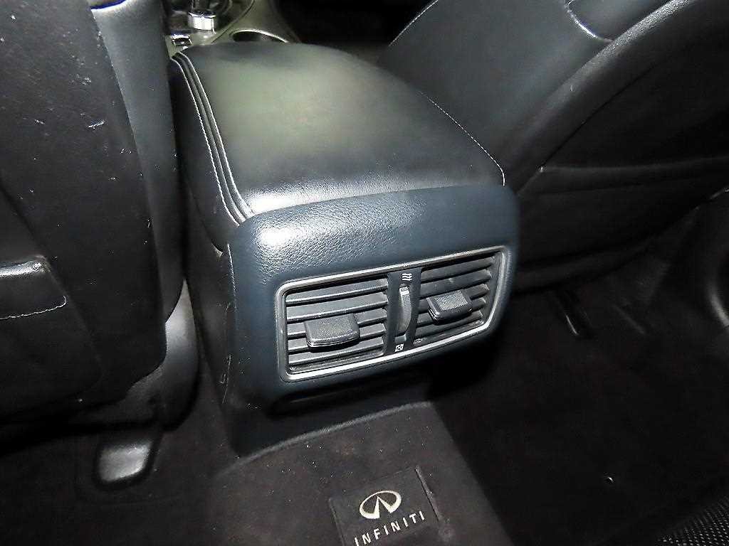 인피니티 Q Q50 3.5 하이브리드 에센스 이미지 16