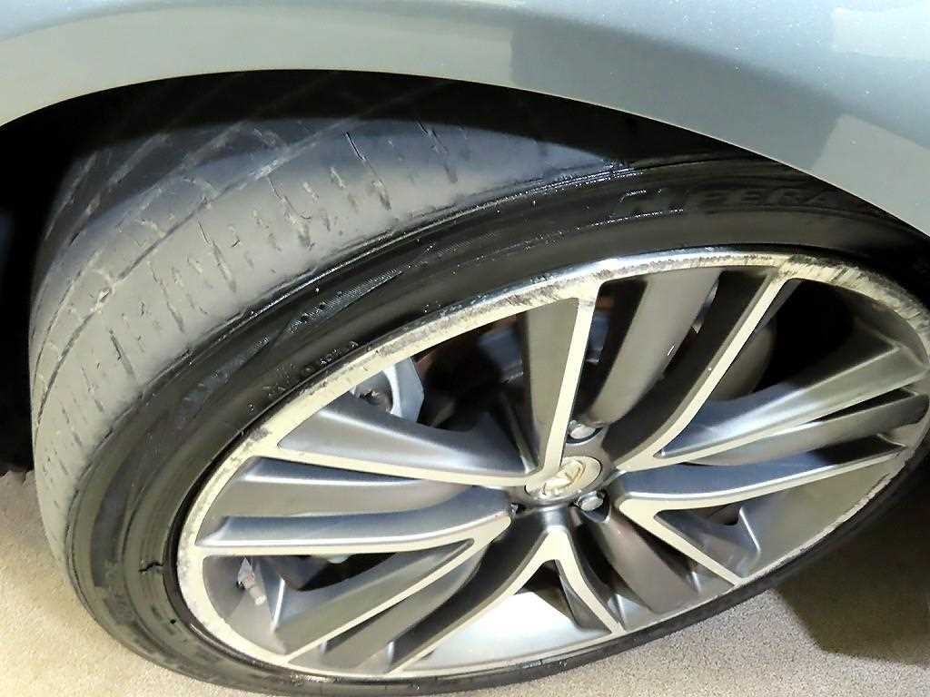 인피니티 Q Q50 3.5 하이브리드 에센스 이미지 19
