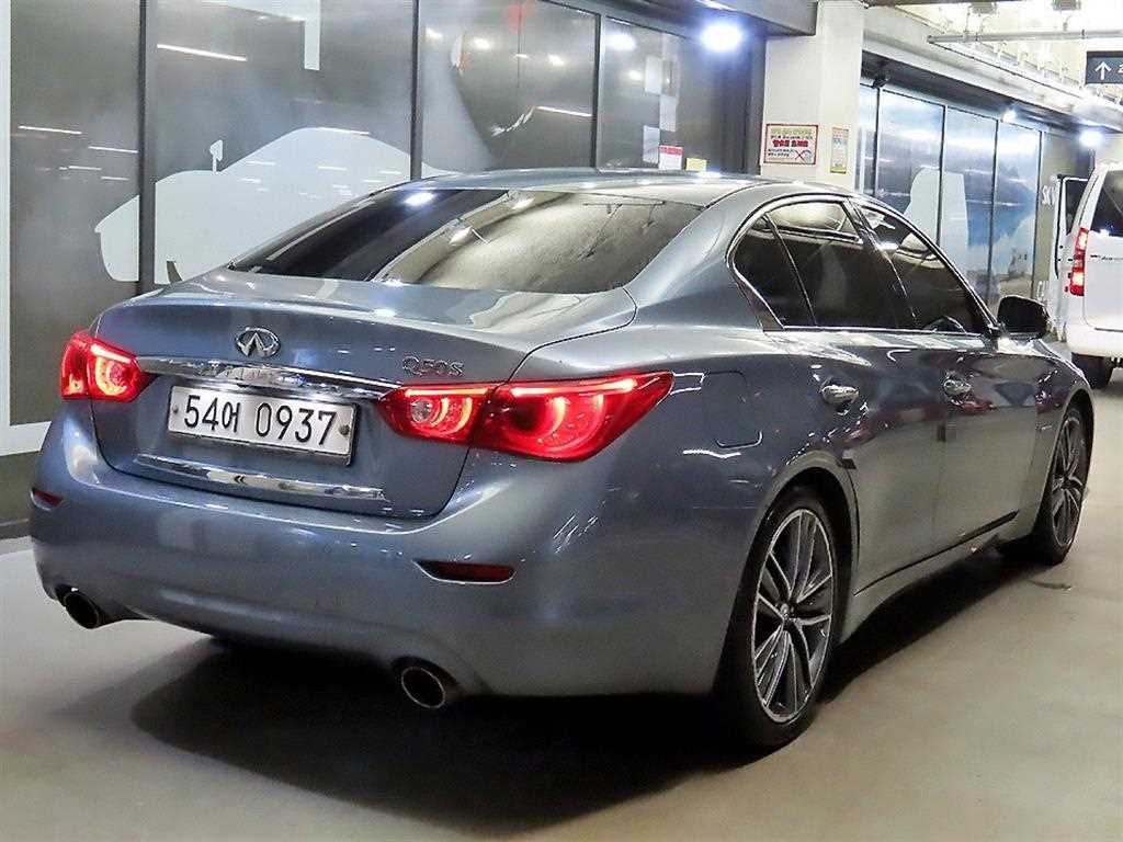 인피니티 Q Q50 3.5 하이브리드 에센스 이미지 4