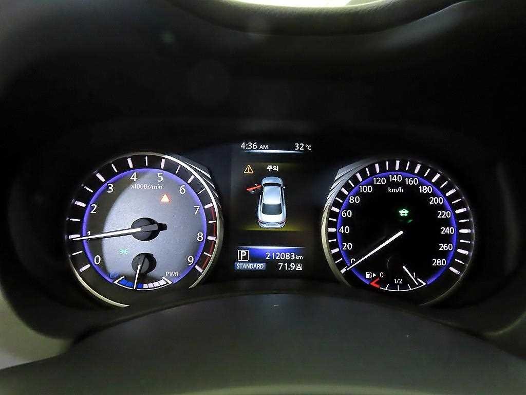 인피니티 Q Q50 3.5 하이브리드 에센스 이미지 9