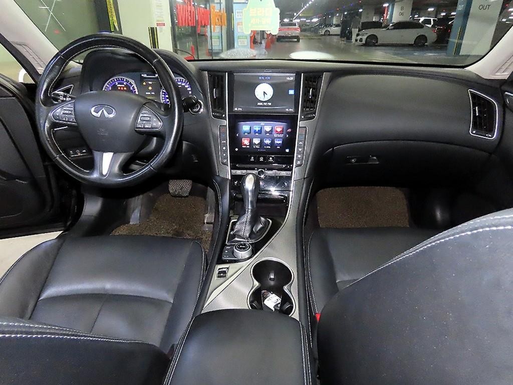 인피니티 Q Q50 2.2D 프리미엄 이미지 10