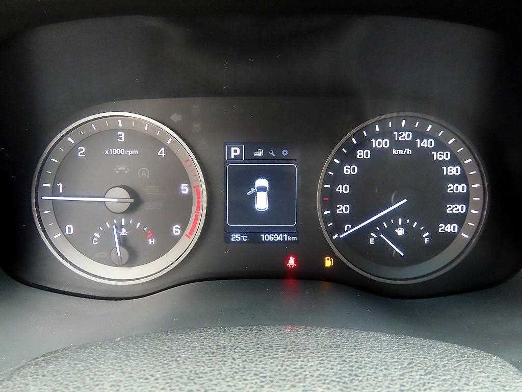 현대 투싼 올뉴투싼 디젤 1.7 2WD 스타일 이미지 9