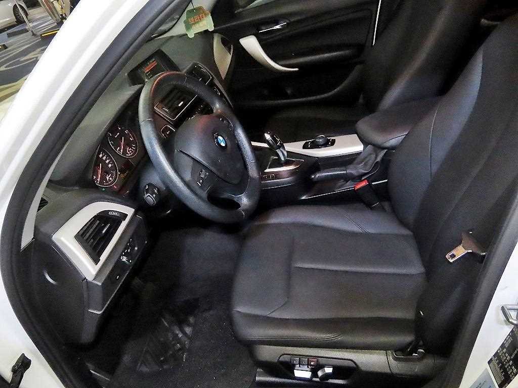 BMW 1시리즈 1시리즈 (F20) 118d 스포츠 이미지 6