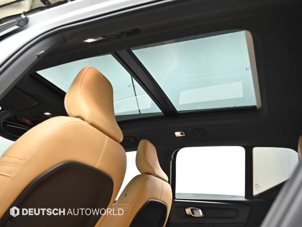 볼보 XC40 B4 AWD 인스크립션 이미지 18