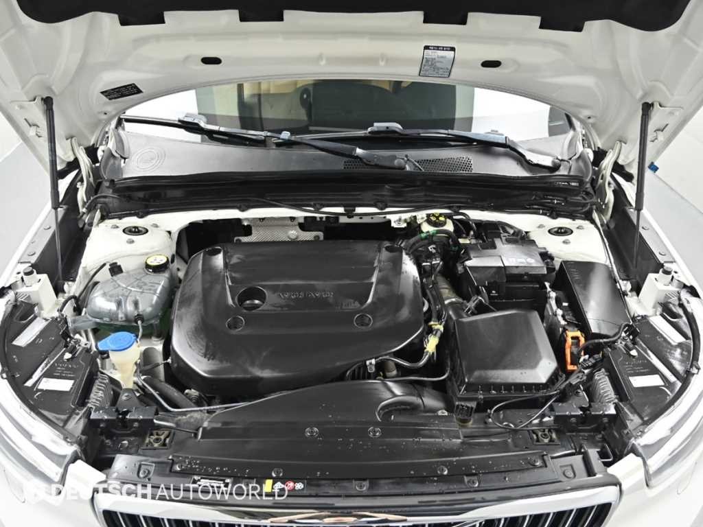 볼보 XC40 B4 AWD 인스크립션 이미지 6
