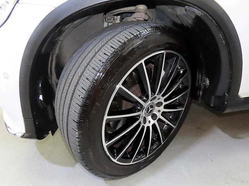 벤츠 GLC 클래스 GLC클래스 X253 GLC 300 4MATIC AMG LINE 이미지 20