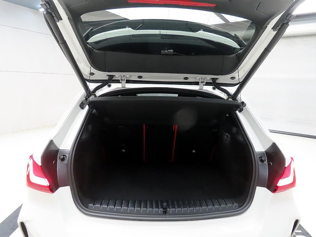 BMW 1시리즈 1시리즈 (F40) M135i xDrive 이미지 17