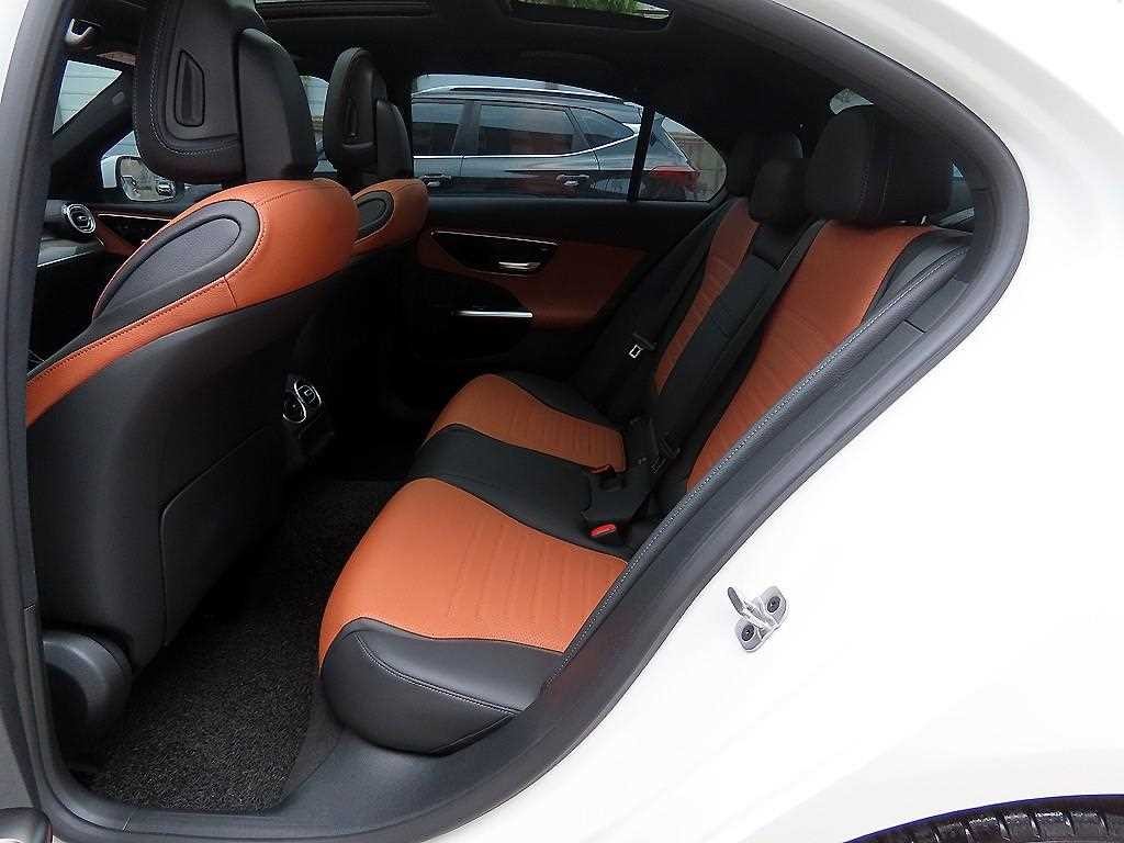 벤츠 C 클래스 C클래스 W206 C200 아방가르드 이미지 6