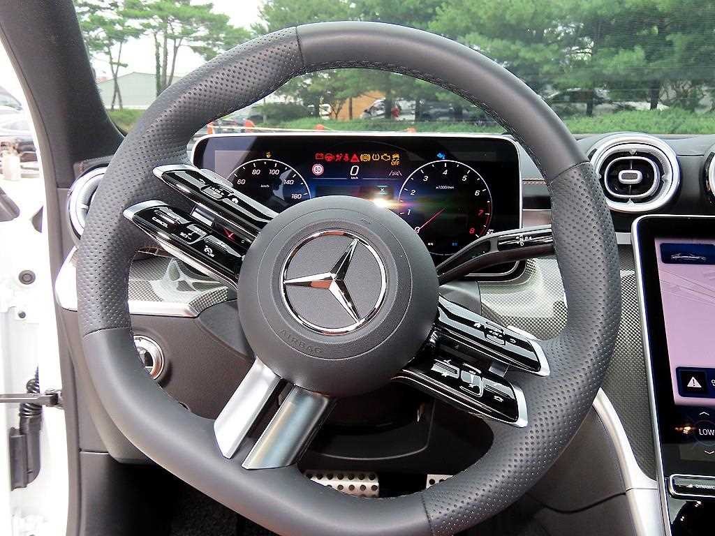 벤츠 C 클래스 C클래스 W206 C200 아방가르드 이미지 8