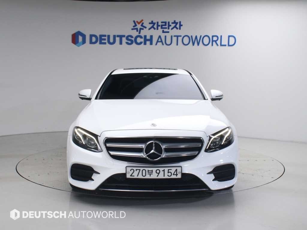 벤츠 E 클래스 E-클래스 W213 E300 AMG LINE 이미지 3