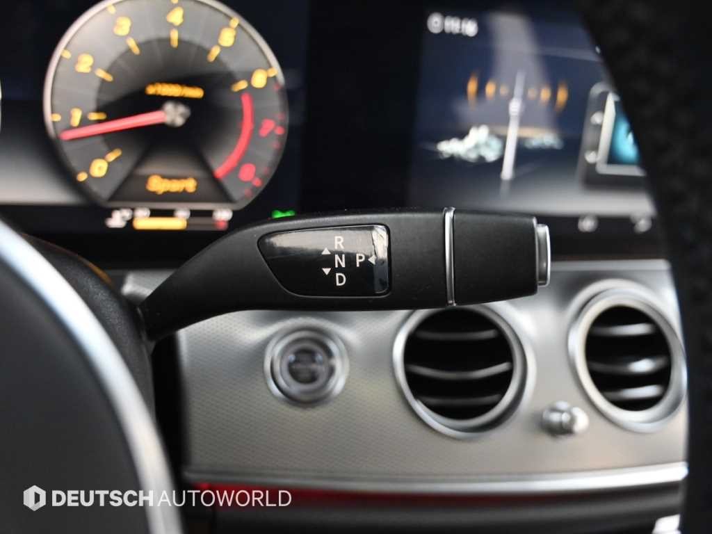 벤츠 E 클래스 E-클래스 W213 E300 AMG LINE 이미지 9