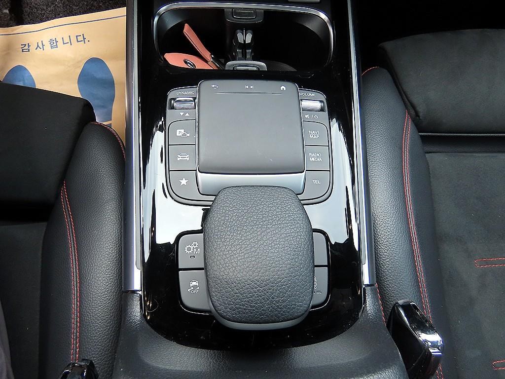 벤츠 GLB 클래스 GLB클래스 X247 AMG GLB 35 4MATIC 이미지 13