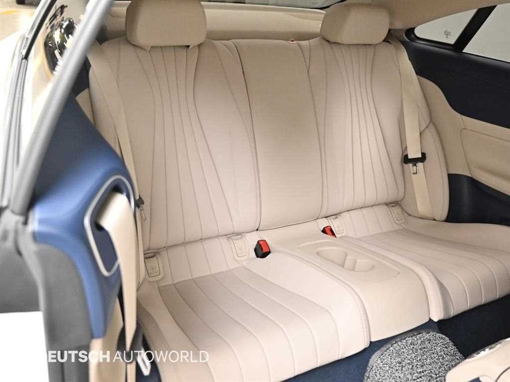 벤츠 E 클래스 E-클래스 W213 E450 4MATIC 쿠페 이미지 12