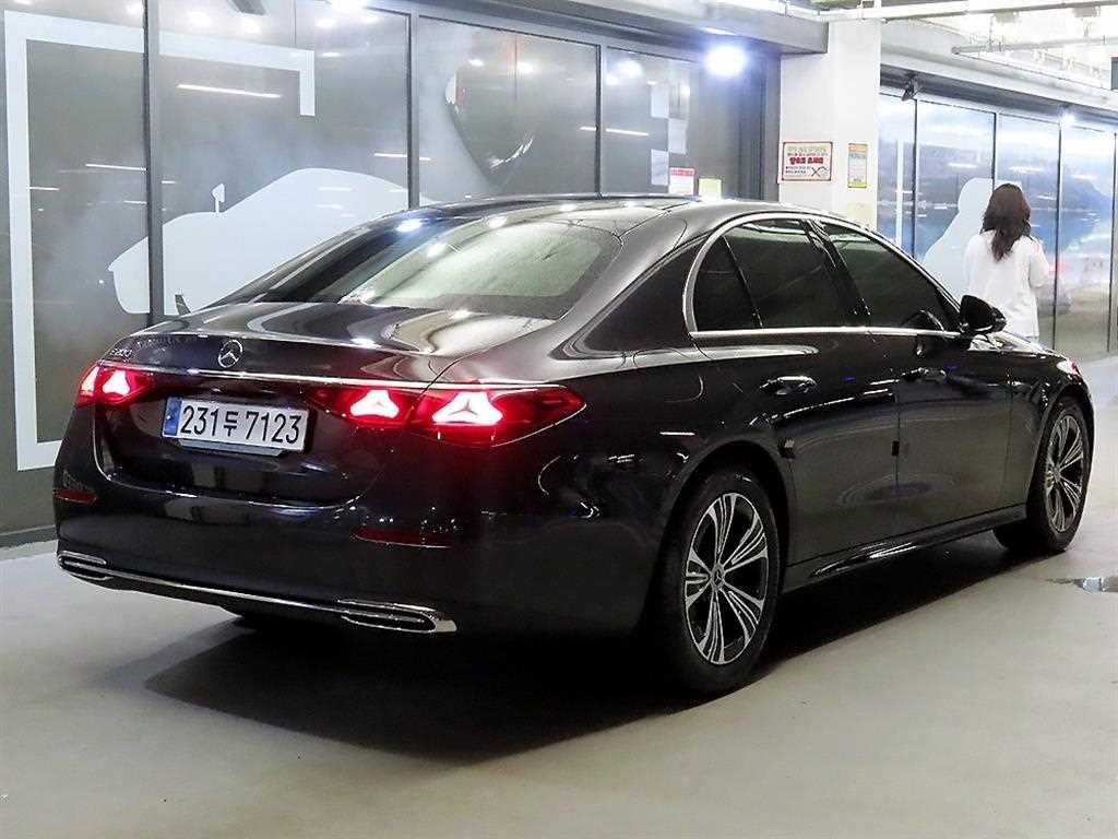 벤츠 E 클래스 E-클래스 W214 E200 아방가르드 이미지 4