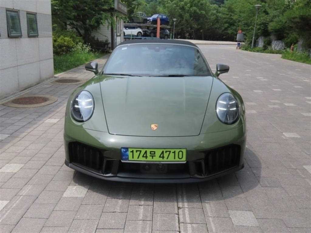 포르쉐 911 911(992) 카레라 4 GTS 카브리올레 이미지 1