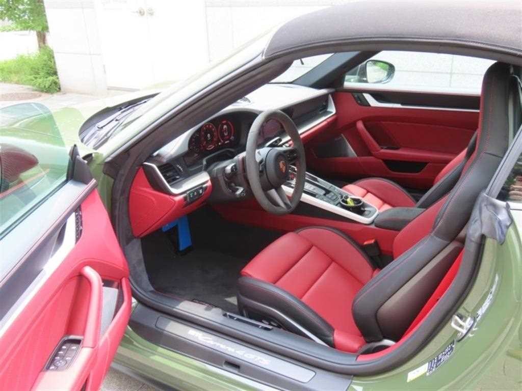 포르쉐 911 911(992) 카레라 4 GTS 카브리올레 이미지 14