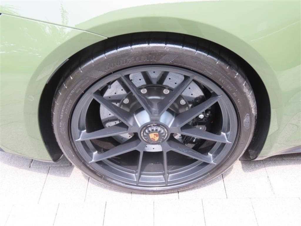 포르쉐 911 911(992) 카레라 4 GTS 카브리올레 이미지 18