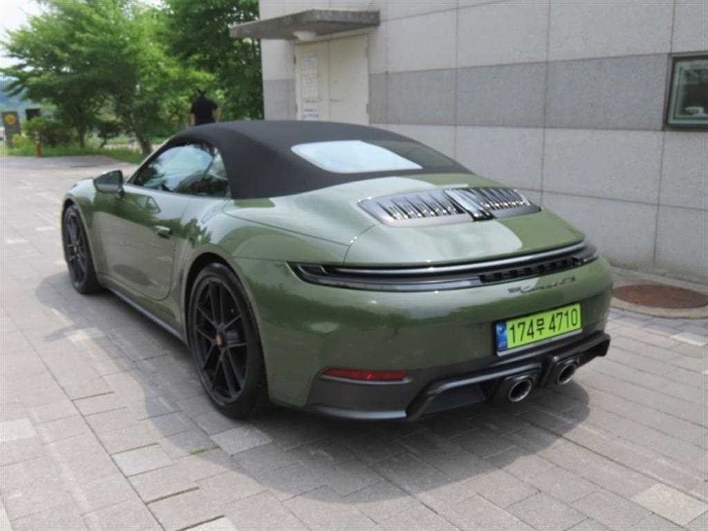 포르쉐 911 911(992) 카레라 4 GTS 카브리올레 이미지 4
