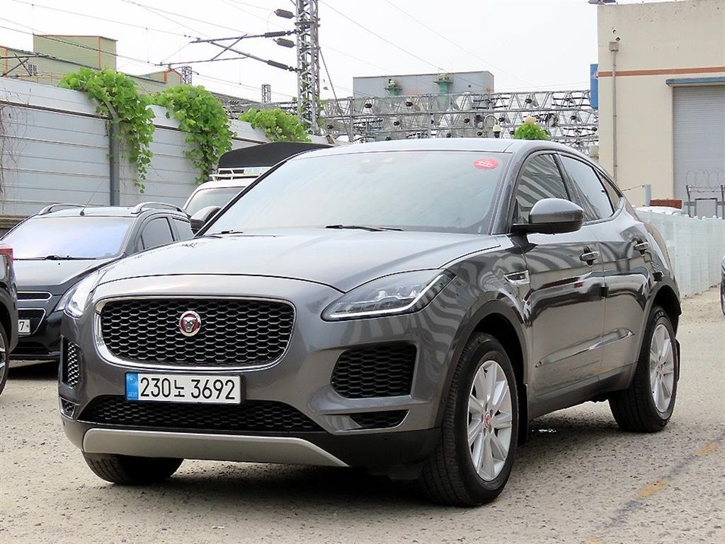 재규어 E-PACE P250 S 이미지 2