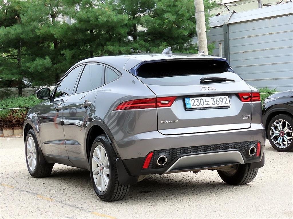 재규어 E-PACE P250 S 이미지 3
