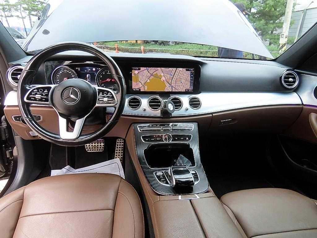 벤츠 E 클래스 E-클래스 W213 E250 아방가르드 이미지 7