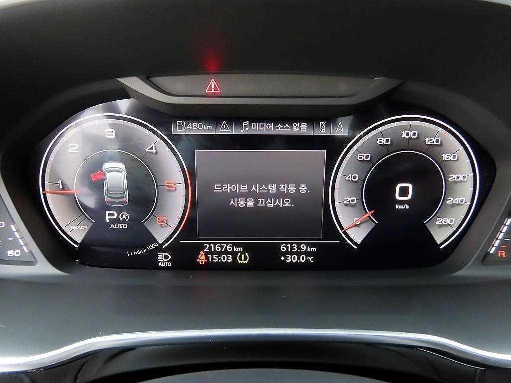 아우디 Q3 Q3 (F3) 35 TDI 스포트백 이미지 9