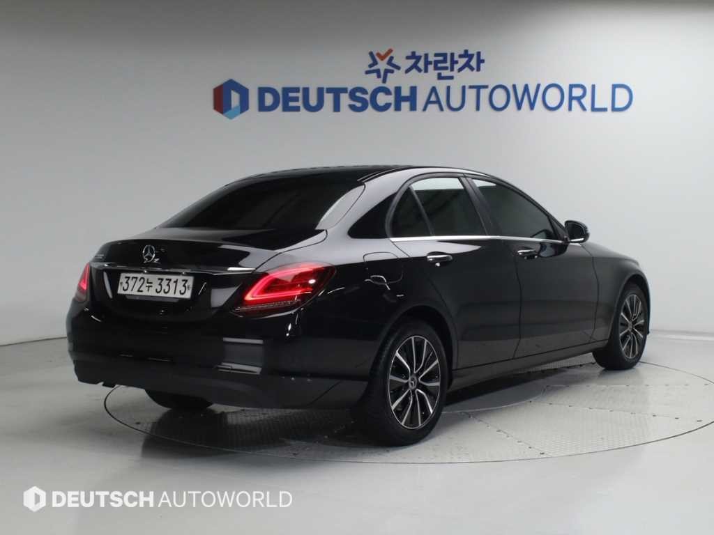 벤츠 C 클래스 C클래스 W205 C200 이미지 2