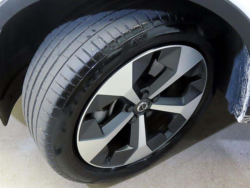 볼보 XC40 B4 AWD 얼티메이트 브라이트 이미지 20
