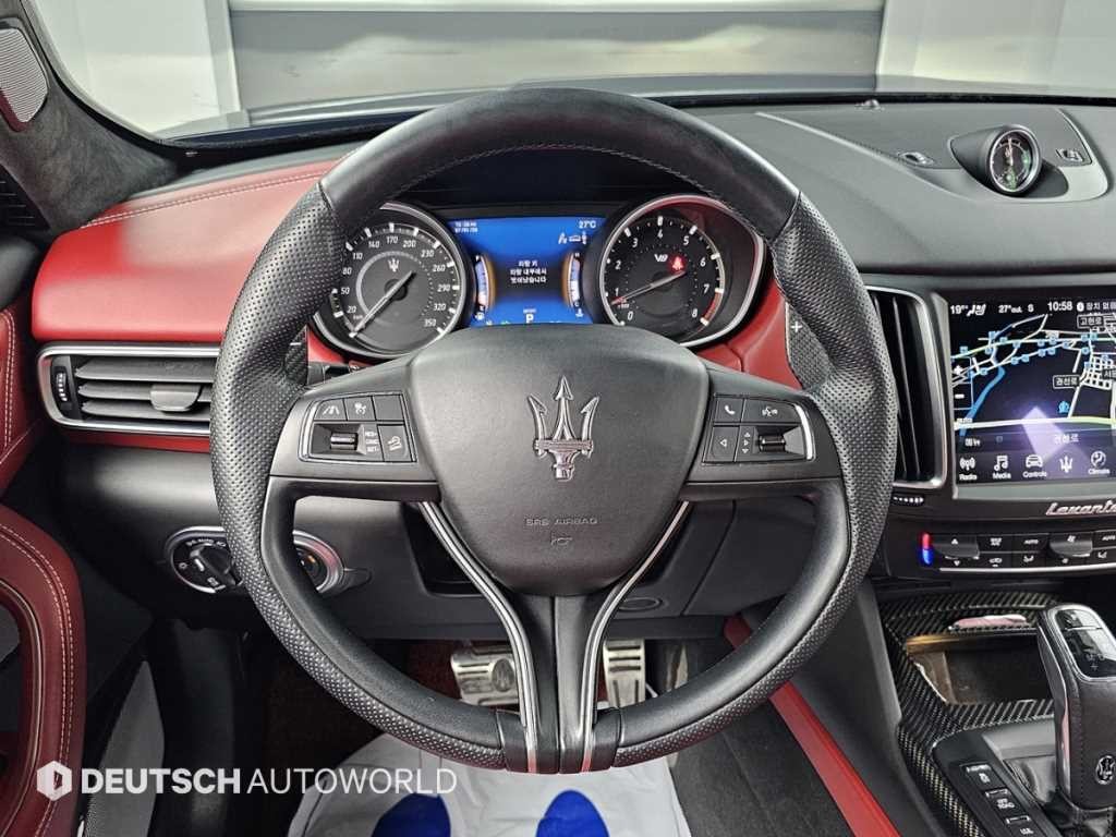 마세라티 르반떼 3.8 GTS AWD 이미지 13