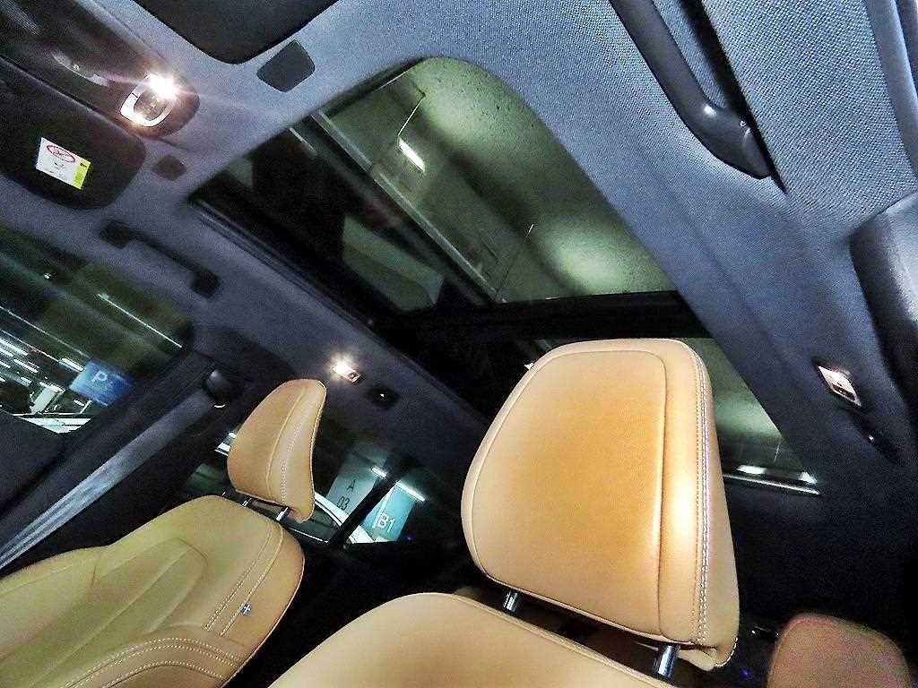 볼보 XC40 B4 AWD 인스크립션 이미지 16