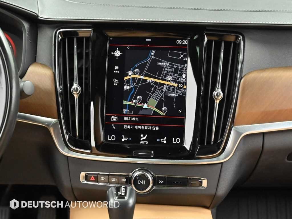 볼보 S90 T5 인스크립션 이미지 14
