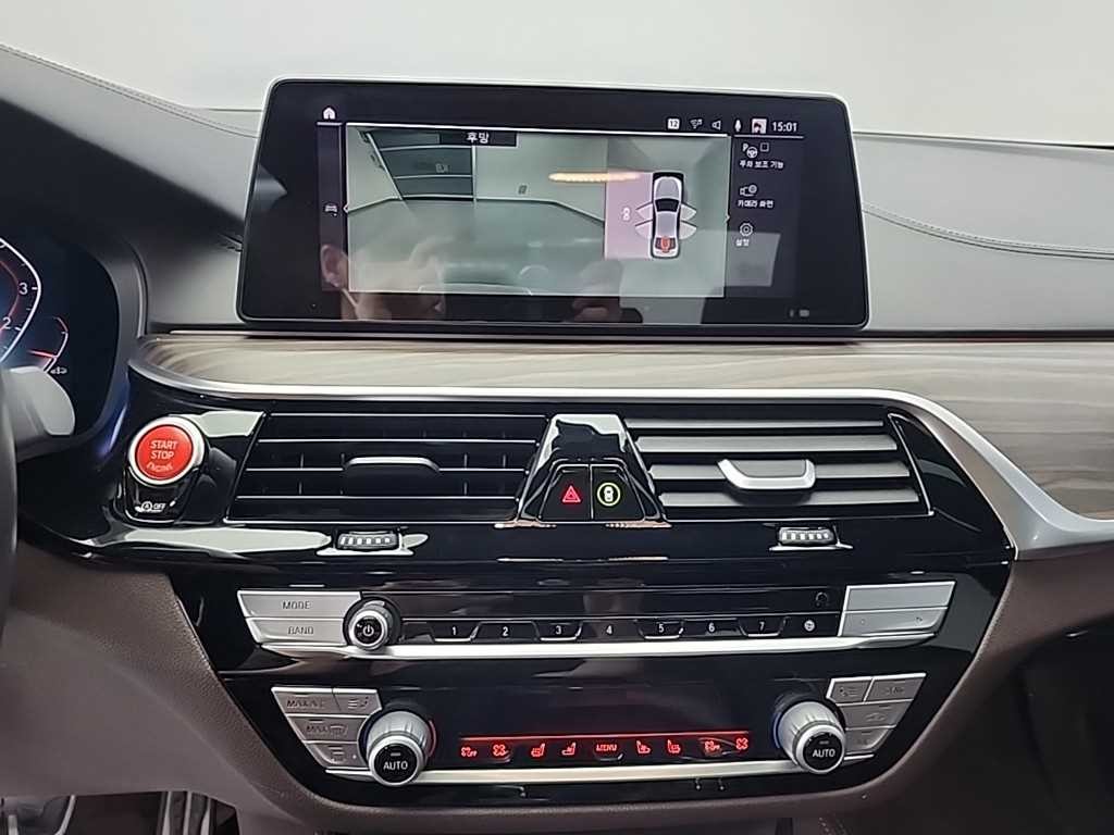 BMW 5시리즈 5시리즈 (G30) 530i M 스포츠 플러스 이미지 10