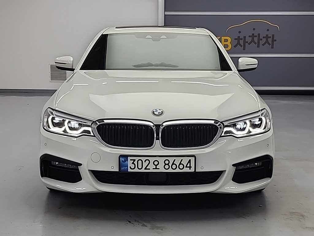 BMW 5시리즈 5시리즈 (G30) 530i M 스포츠 플러스 이미지 2