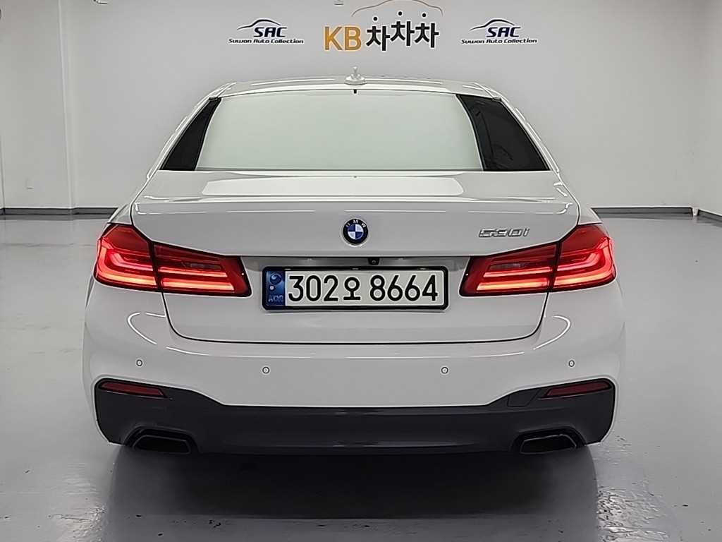 BMW 5시리즈 5시리즈 (G30) 530i M 스포츠 플러스 이미지 3