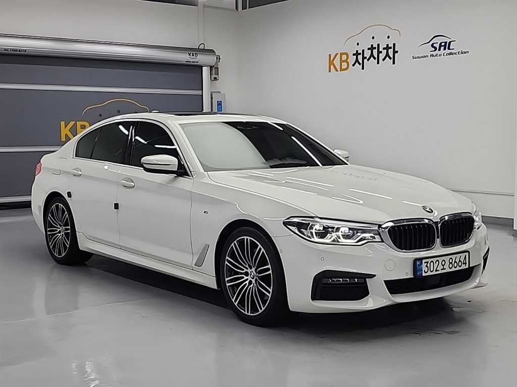 BMW 5시리즈 5시리즈 (G30) 530i M 스포츠 플러스 이미지 4