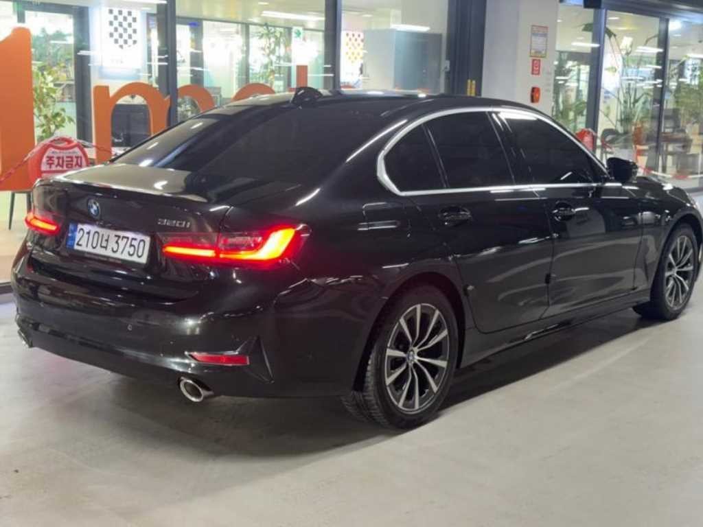 BMW 3시리즈 3시리즈 (G20) 320i 이미지 4