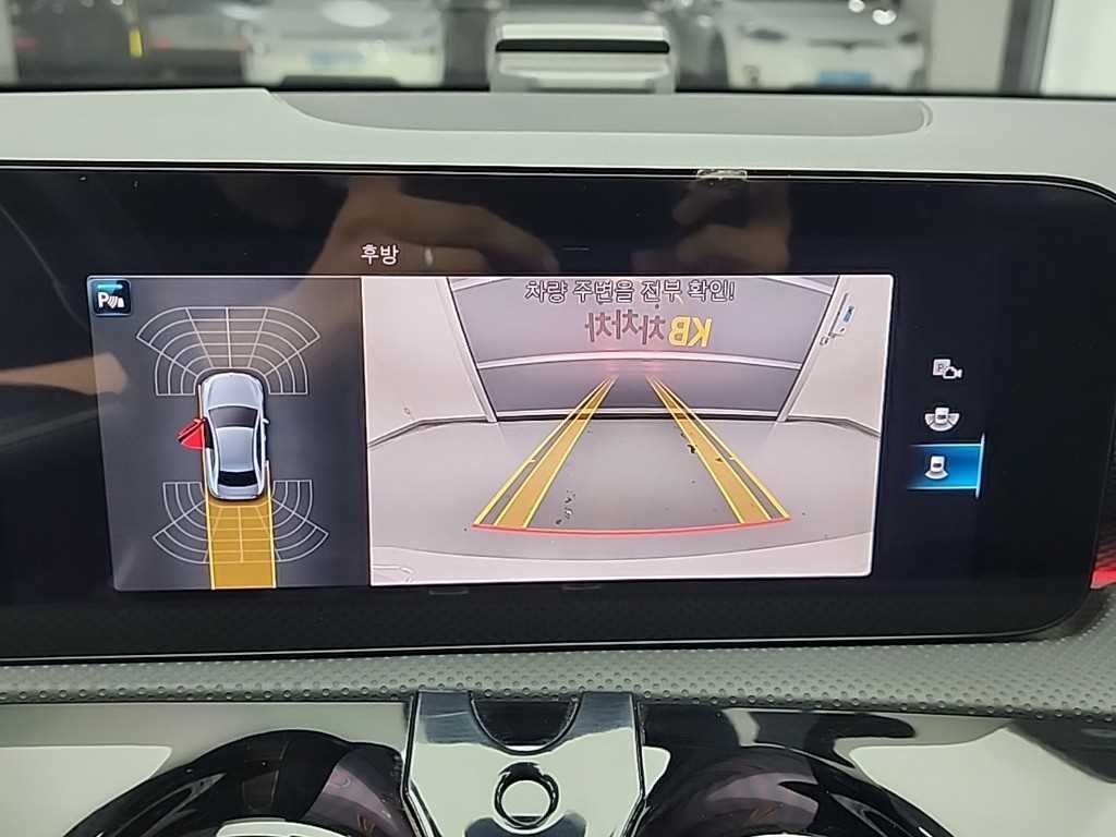 벤츠 A 클래스 A클래스 W177 A220 세단 이미지 13