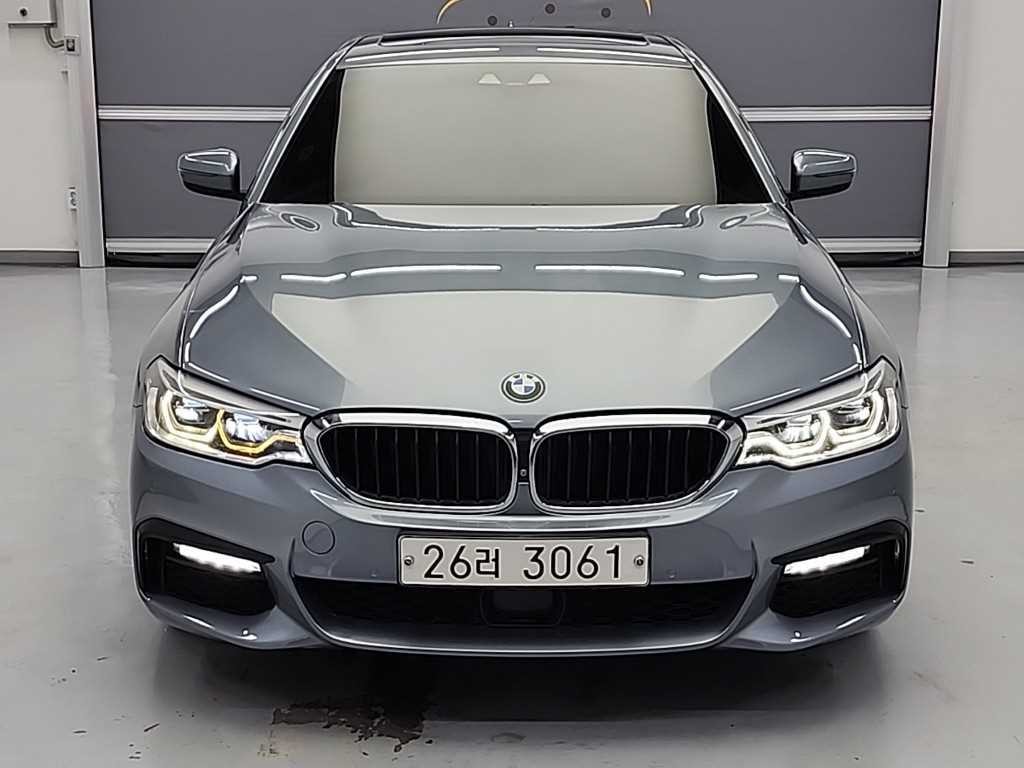 BMW 5시리즈 5시리즈 (G30) 530i M 스포츠 플러스 이미지 2
