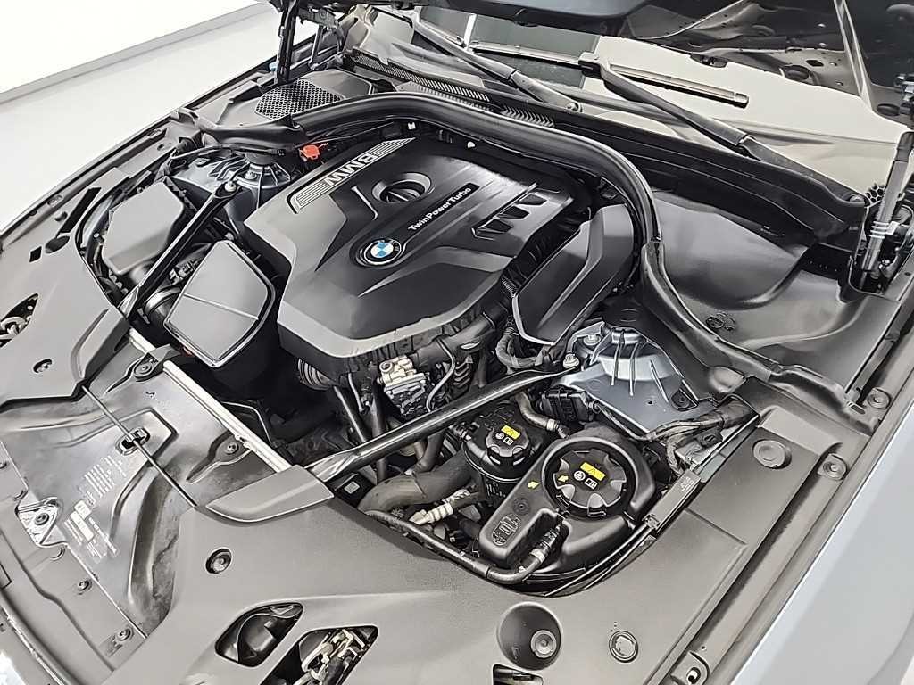 BMW 5시리즈 5시리즈 (G30) 530i M 스포츠 플러스 이미지 5