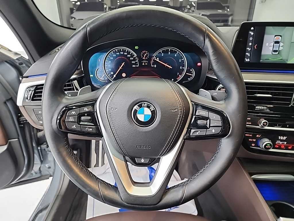 BMW 5시리즈 5시리즈 (G30) 530i M 스포츠 플러스 이미지 9