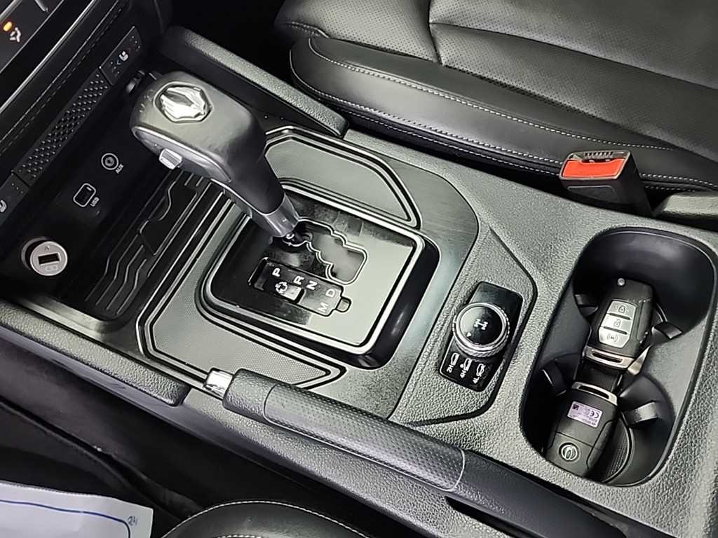 KG모빌리티(쌍용) 렉스턴 렉스턴 스포츠 칸 디젤 2.2 4WD 5링크 프레스티지 스페셜 이미지 8