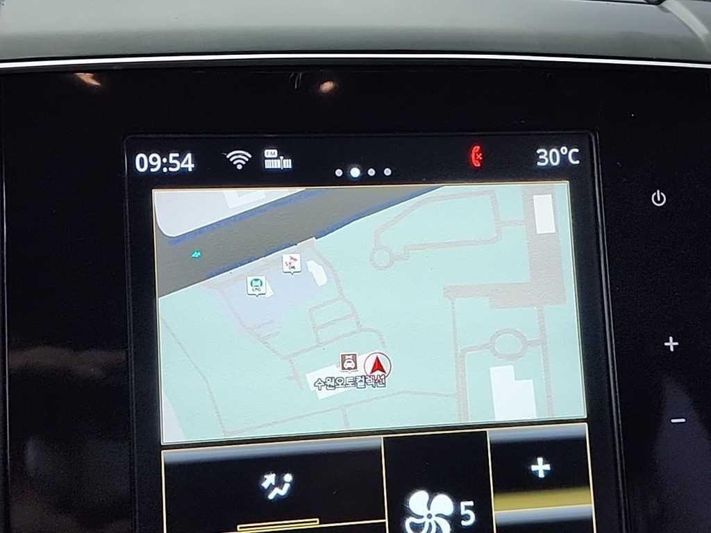 르노코리아(삼성) QM6 더뉴QM6 2.0 LPe LE 시그니처 2WD 이미지 13