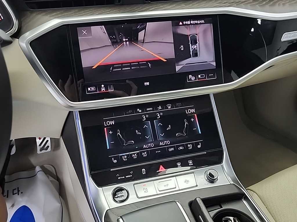 아우디 A7 A7 (4K) 55 TFSI e 콰트로 프리미엄 이미지 11
