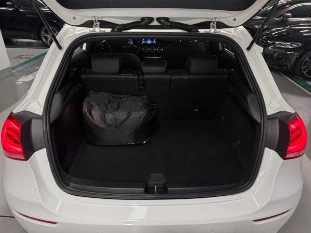 벤츠 A 클래스 A클래스 W177 A220 해치백 이미지 19