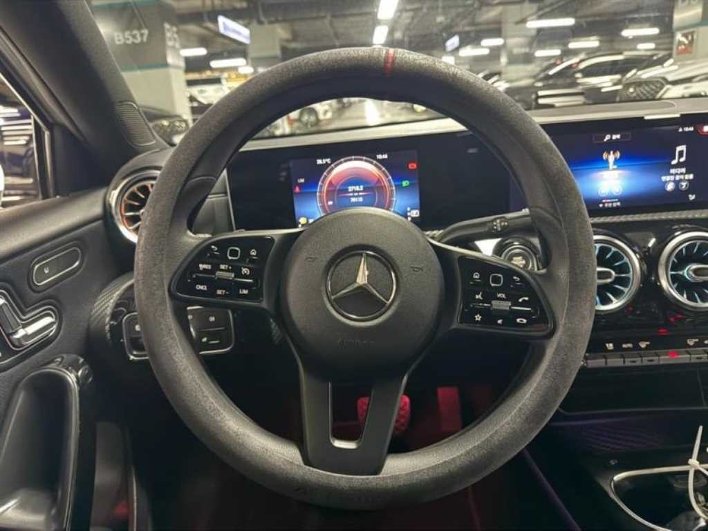 벤츠 A 클래스 A클래스 W177 A220 해치백 이미지 9